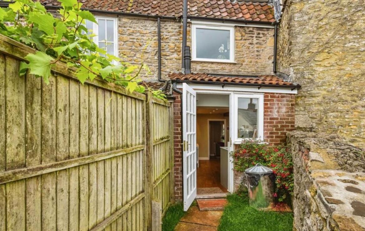 Rose & Star Cottage Frome Exterior photo